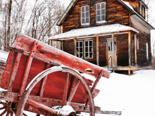 Charger l'image dans la galerie, Raquettes au village historique de Val-Jalbert / Snowshoeing in the historic village of Val-Jalbert
